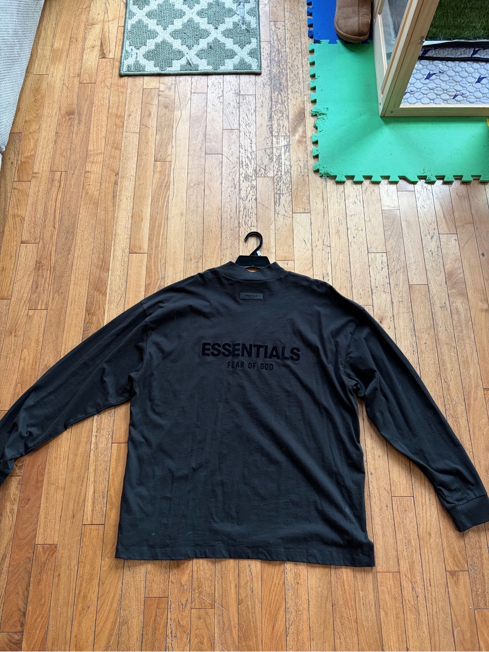 ESSENTIALS Fear of God Black mock neck Long Sleeve Tee